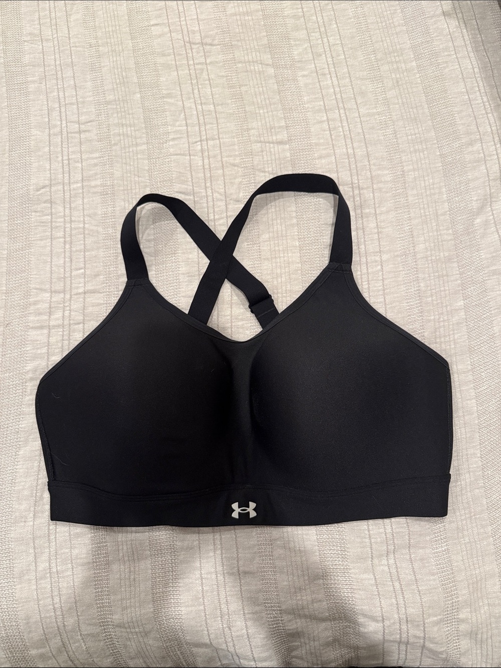Under Armour Black Padded Cross-Back Sports Bra